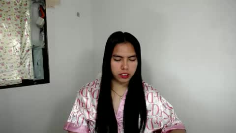 sweet_kyline69 online show from November 2025 08:40:01 PM