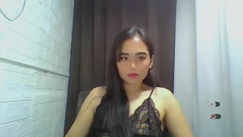 LAIKA online show from October 2025 04:21:01 AM