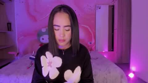 Lemarie online show from December 2025 12:43:02 PM