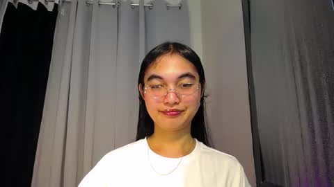 Snapshot of sweet_mariax chatting on March 2025 12:33:02 PM Maria Stella online show from March 2025 12:33:02 PM