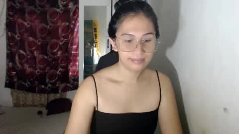 Marie online show from April 2026 11:43:02 PM