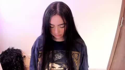 Mia Johns online show from April 2026 04:54:01 AM