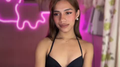 Snapshot of sweet_nikki03 chatting on September 2025 08:57:01 PM sweet_nikki03 online show from September 2025 08:57:01 PM