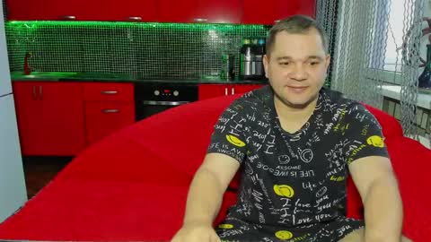 Snapshot of sweet_olga_and_dmitriy chatting on May 2026 06:32:03 AM Olga and Dmitriy online show from May 2026 06:32:03 AM