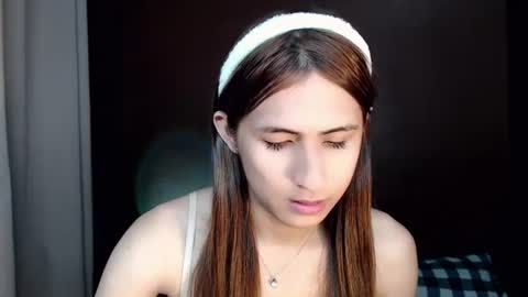 sweet_paprikaxx online show from August 2026 07:05:02 PM