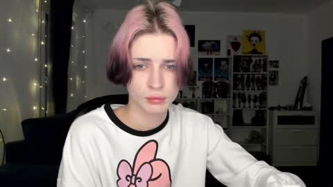 kira online show from February 2026 03:00:02 PM