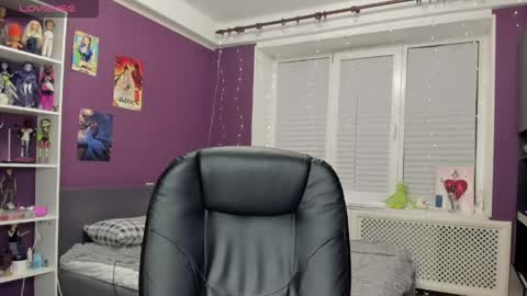 Snapshot of sweet_peach__ chatting on May 2026 08:29:01 PM kira online show from May 2026 08:29:01 PM