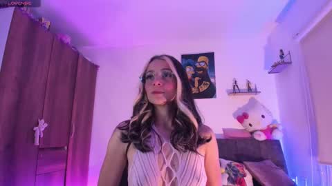 Snapshot of sweet_penny_ chatting on September 2025 11:49:02 PM Penny online show from September 2025 11:49:02 PM