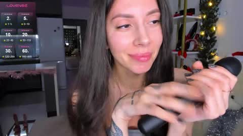 Ashley online show from December 2025 06:48:01 PM