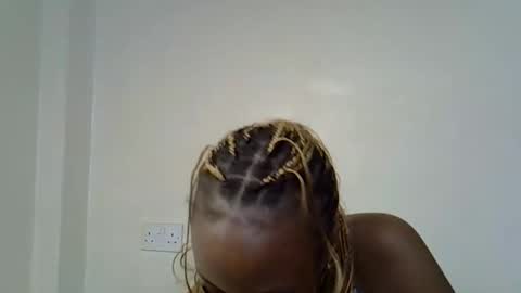 Snapshot of sweet_santana chatting on December 2025 05:47:01 AM Elina online show from December 2025 05:47:01 AM