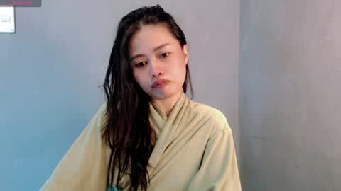 Snapshot of sweet_sirenxx chatting on January 2025 05:01:01 AM Leah online show from January 2025 05:01:01 AM