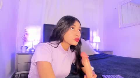 Snapshot of sweet_sofi0 chatting on December 2025 12:00:02 PM Im sofi online show from December 2025 12:00:02 PM