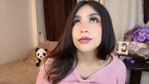 Snapshot of sweet_stephaniee chatting on May 2026 06:23:02 PM online show from May 2026 06:23:02 PM