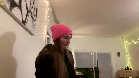 Heidi Brenner - Please check bio for schedule  FAQ online show from March 2025 12:48:01 AM