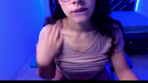 Snapshot of sweet_venus4 chatting on January 2025 06:37:02 PM sweet_venus4 online show from January 2025 06:37:02 PM