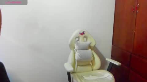 Snapshot of sweet_venus4 chatting on February 2025 11:17:01 AM sweet_venus4 online show from February 2025 11:17:01 AM