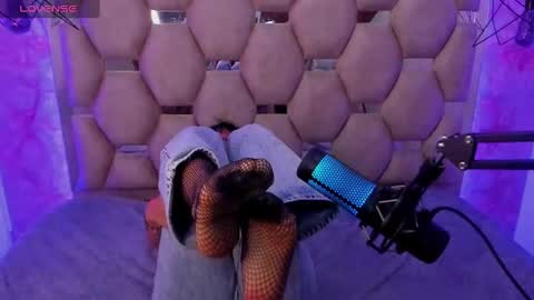 Snapshot of sweet_venus4 chatting on March 2025 02:15:02 PM sweet_venus4 online show from March 2025 02:15:02 PM