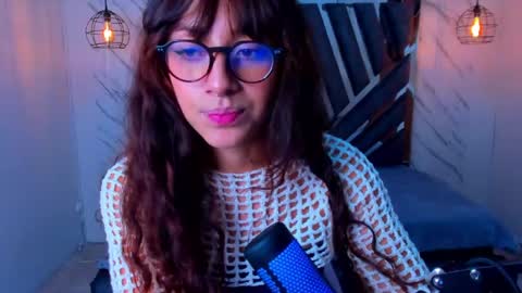 Snapshot of sweet_venus4 chatting on March 2025 03:24:01 PM sweet_venus4 online show from March 2025 03:24:01 PM