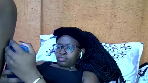 sweet_zarah online show from April 2026 07:58:02 PM