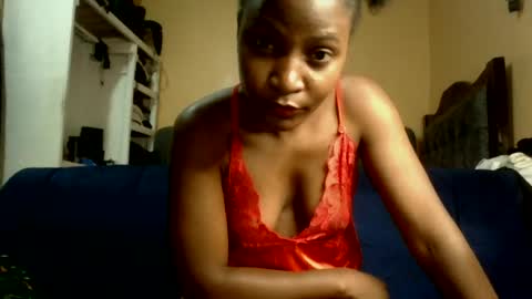 Snapshot of sweet_zella chatting on July 2026 04:42:02 PM zellate online show from July 2026 04:42:02 PM