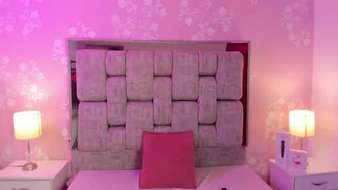 Snapshot of sweetalana1 chatting on June 2026 08:25:02 PM SweetAlana online show from June 2026 08:25:02 PM