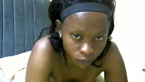 Snapshot of sweetalianah chatting on May 2026 05:23:02 AM LIANAH online show from May 2026 05:23:02 AM