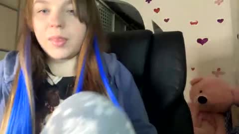 Snapshot of sweetalissa18 chatting on December 2024 01:59:02 PM sweetalissa18 online show from December 2024 01:59:02 PM