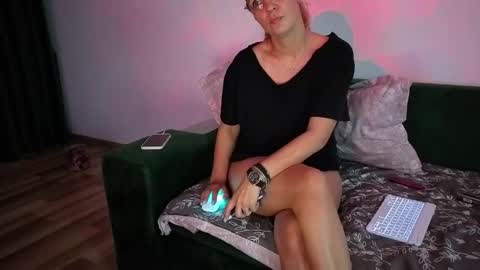 Ania online show from October 2025 07:14:01 PM