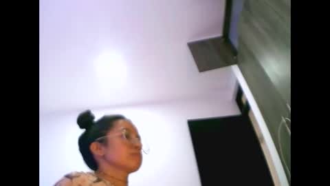 sweetapril_1991 online show from November 2025 06:21:01 PM