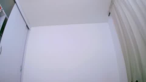 sweetapril_1991 online show from November 2025 10:45:02 PM