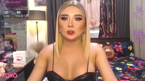 Snapshot of sweetbella118 chatting on December 2024 07:50:01 AM bella online show from December 2024 07:50:01 AM