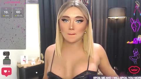 Snapshot of sweetbella118 chatting on January 2025 09:28:02 AM bella online show from January 2025 09:28:02 AM