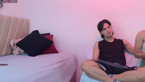 sweetbutspicy online show from May 2026 12:00:01 PM