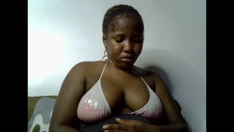 Snapshot of sweetcoochiex chatting on June 2026 10:56:02 PM sweetcoochiex online show from June 2026 10:56:02 PM