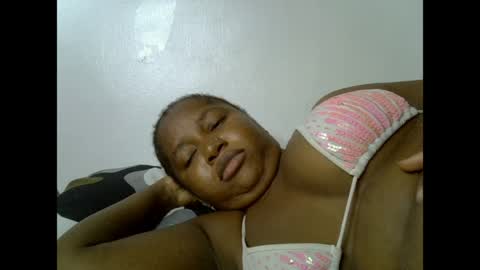 Snapshot of sweetcoochiex chatting on June 2026 12:33:01 AM sweetcoochiex online show from June 2026 12:33:01 AM