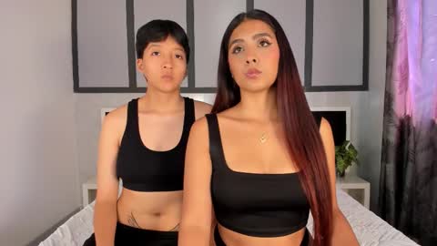 Eva Short hair girl  - Victoria Long red hair online show from November 2025 08:19:01 PM