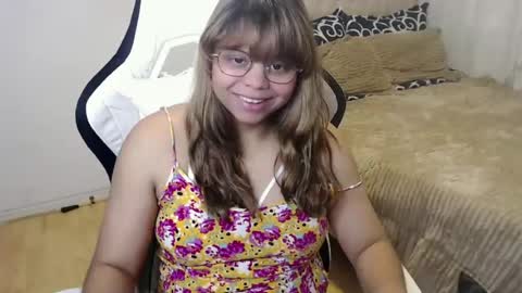 Cristal online show from June 2026 04:53:01 PM