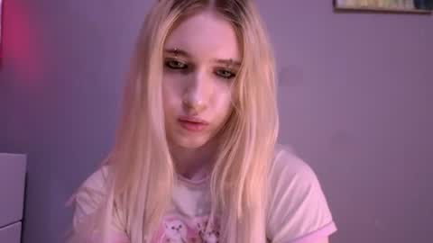 Snapshot of sweetcrystalll chatting on August 2026 12:31:01 AM sweetcrystalll online show from August 2026 12:31:01 AM