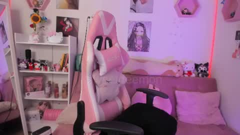 Snapshot of sweetdeemon chatting on June 2026 05:12:01 AM Vernica Help me to reach 80 likes thank you online show from June 2026 05:12:01 AM
