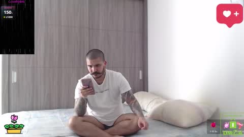 Snapshot of sweetdesires_ chatting on November 2025 02:01:01 PM online show from November 2025 02:01:01 PM