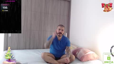 Snapshot of sweetdesires_ chatting on January 2026 09:41:01 PM online show from January 2026 09:41:01 PM