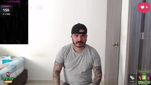 Snapshot of sweetdesires_ chatting on February 2026 02:13:01 PM online show from February 2026 02:13:01 PM