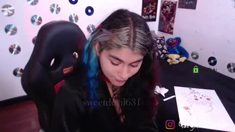 Snapshot of sweetdevil631 chatting on February 2025 03:08:02 PM Abril online show from February 2025 03:08:02 PM