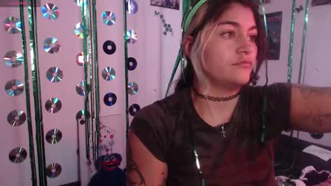 Snapshot of sweetdevil631 chatting on September 2025 04:12:01 PM Abril online show from September 2025 04:12:01 PM