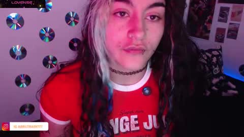 Snapshot of sweetdevil631 chatting on November 2025 05:12:02 PM Abril online show from November 2025 05:12:02 PM