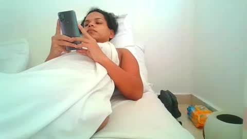 Snapshot of sweetdoll6 chatting on December 2025 11:37:01 AM Sweet Doll online show from December 2025 11:37:01 AM