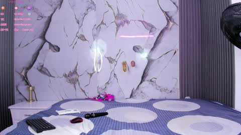 Jimena online show from December 2025 11:48:01 AM