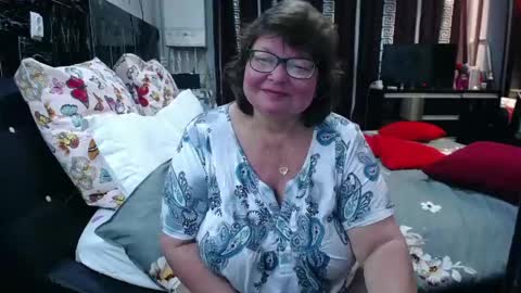 sweetestmilf4you online show from April 2026 08:57:02 PM