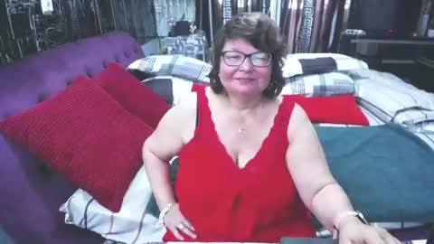 Snapshot of sweetestmilf4you chatting on June 2026 01:24:02 PM sweetestmilf4you online show from June 2026 01:24:02 PM