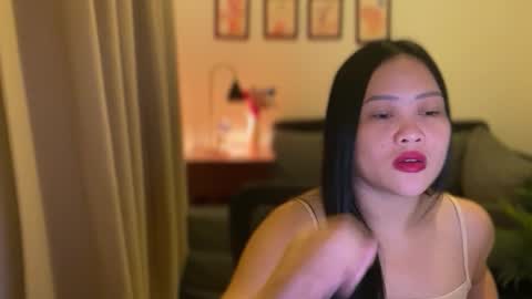 Snapshot of sweetestsmile_ chatting on October 2025 06:42:02 AM Khaye online show from October 2025 06:42:02 AM